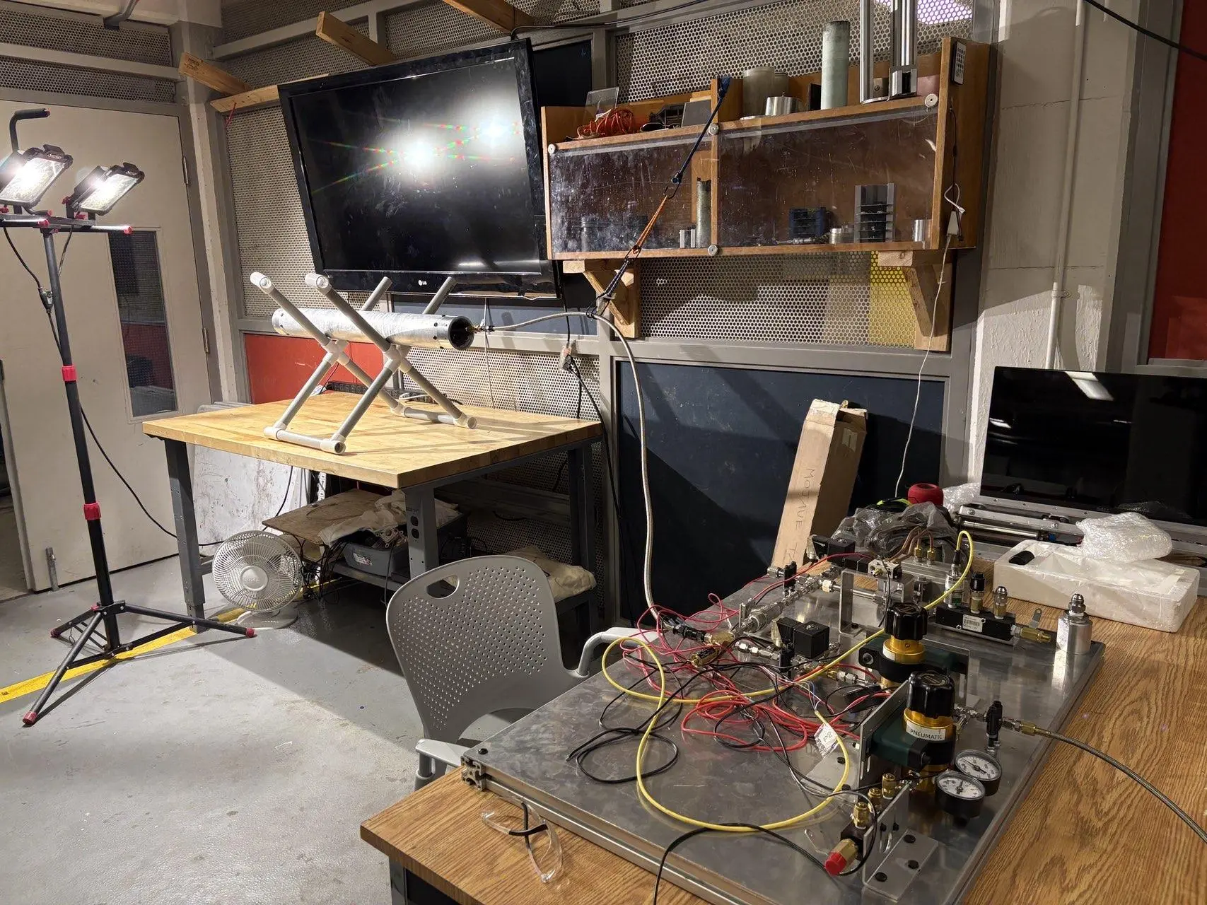 SPRINT tank and ground-support hardware during pressure testing